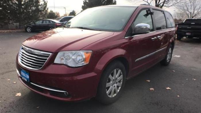 2011 chrysler town and country touring-l touring-l 4dr mini-van for sale in boise, idaho