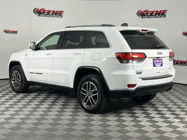 2020 jeep grand cherokee laredo