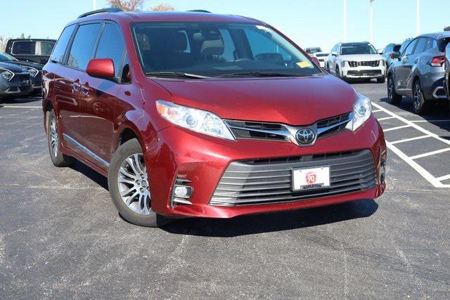 2018 toyota sienna xle