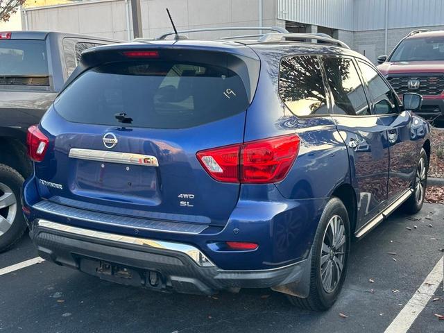 2017 nissan pathfinder sl