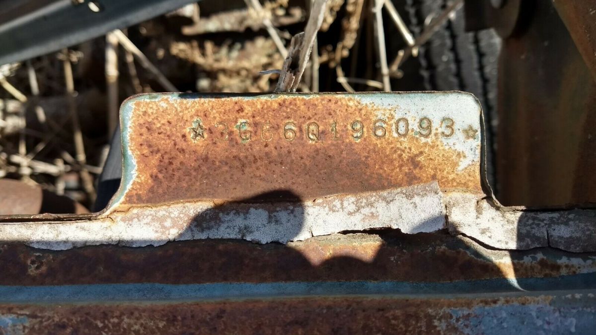 1963 1/2 ford galaxie 500 q code 427 v/8, 4 speed project no motor or tranny!!!!