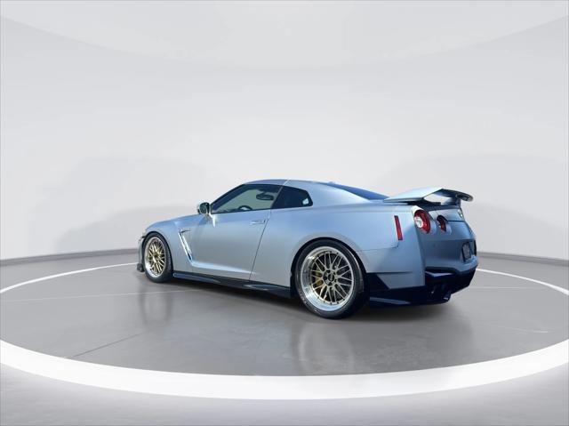 2024 nissan gt-r t-spec dual-clutch 6-speed transmission