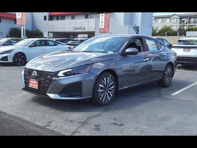 new 2025 nissan altima sv