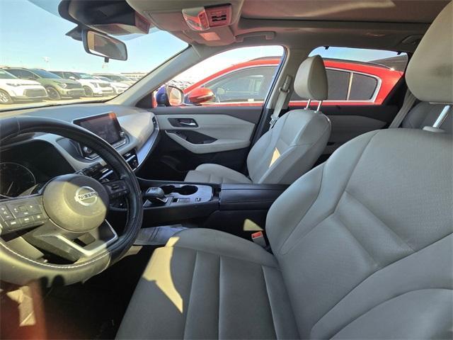 2021 nissan rogue sv