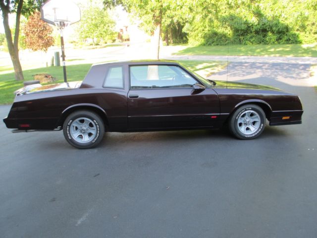 1986 monte carlo ss, well maintained - runs & drives great! really nice car!