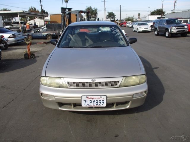 1993 nissam altima xe used 2.4l i4 16v automatic fwd sedan no reserve