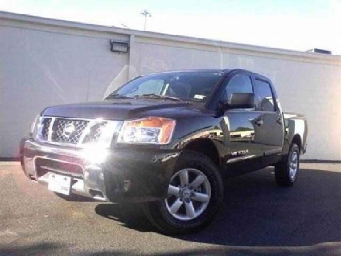 2012 nissan titan crew cab sv pickup 4d 5 1/2 ft in houston, tx
