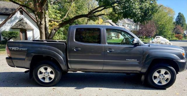 2014 toyota tacoma base