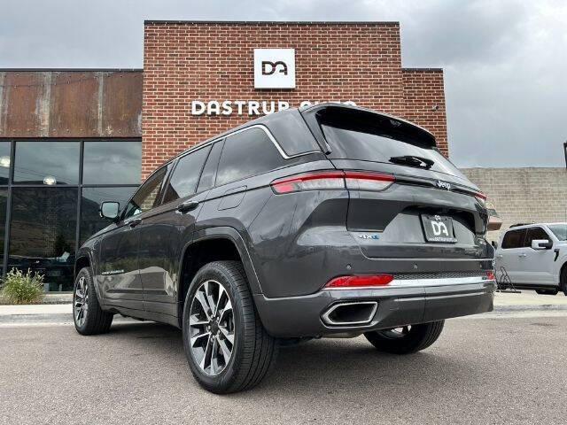 2022 jeep grand cherokee 4xe overland