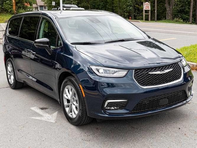 new 2024 chrysler pacifica touring l awd
