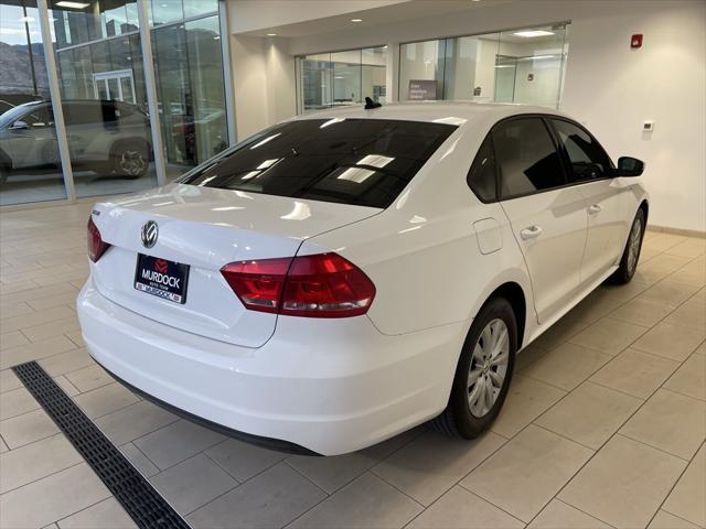 2014 volkswagen passat 2.5l wolfsburg edition