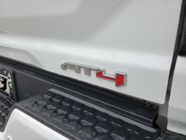 2023 gmc canyon base