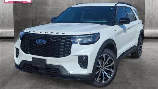 2025 Ford Explorer standard package