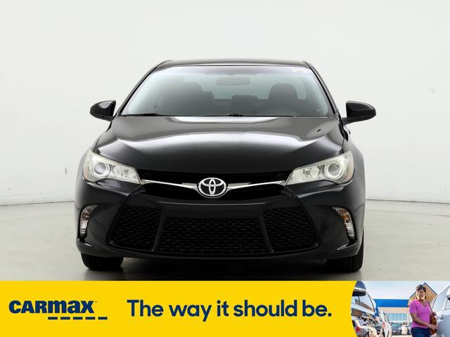 2016 toyota camry se