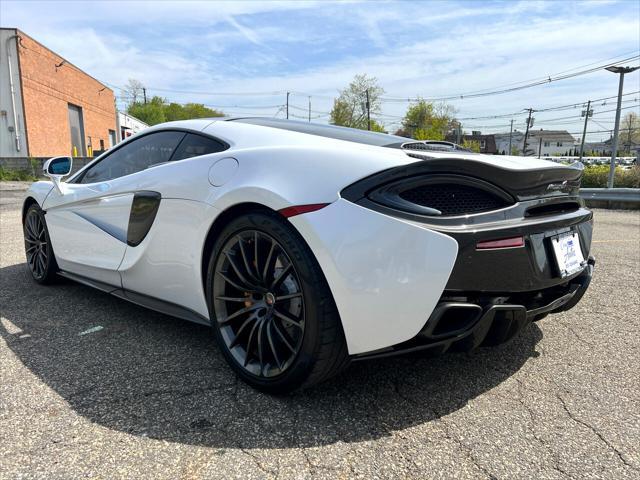 2017 mclaren 570gt base