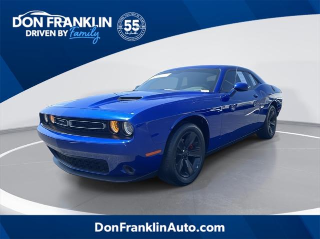 2022 dodge challenger sxt