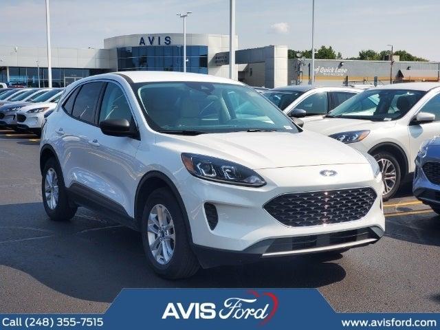 2022 ford escape se
