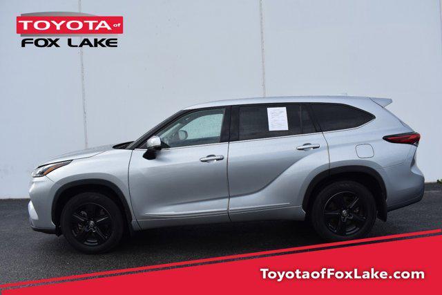 2021 toyota highlander le
