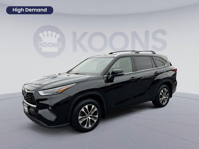 2022 toyota highlander xle