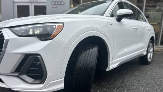 2022 Audi Q3