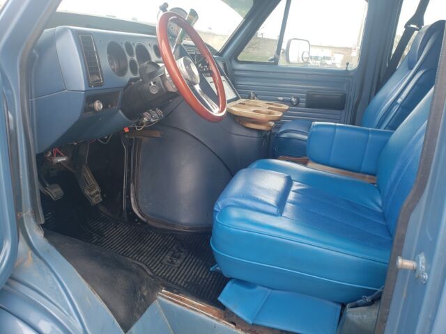 chevy van g20 chevy custon van v8 great weekend cruiser
