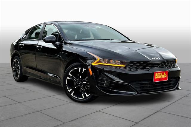 2022 kia k5 gt-line