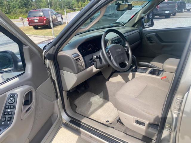 2004 jeep grand cherokee laredo