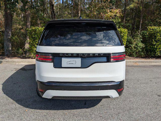 2024 land rover discovery p300 dynamic se