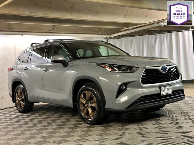 2022 toyota highlander hybrid xle