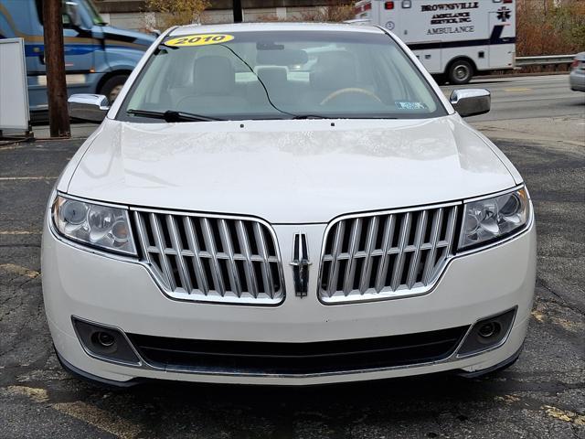 2010 lincoln mkz base