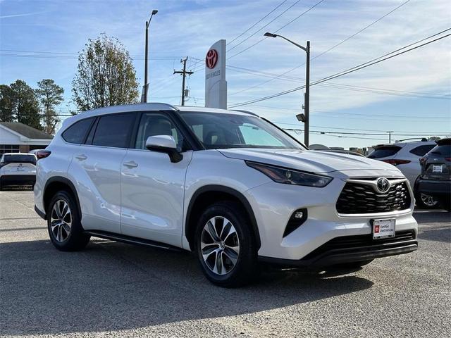 2023 toyota highlander xle