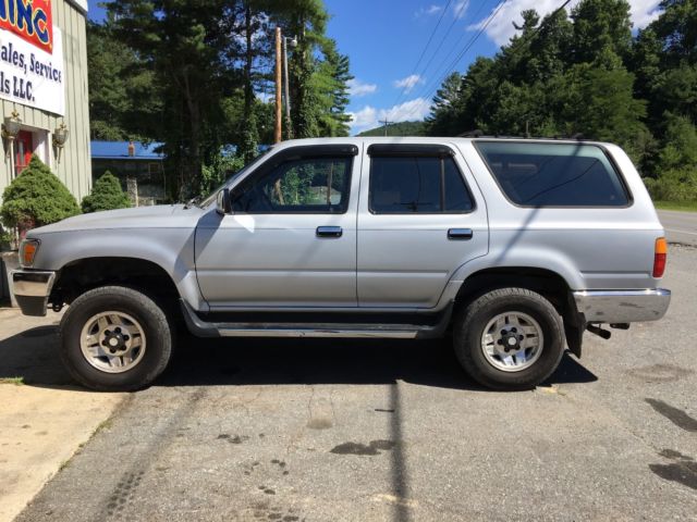 1992 toyota 4runner sr5 silver 4wd 4 door