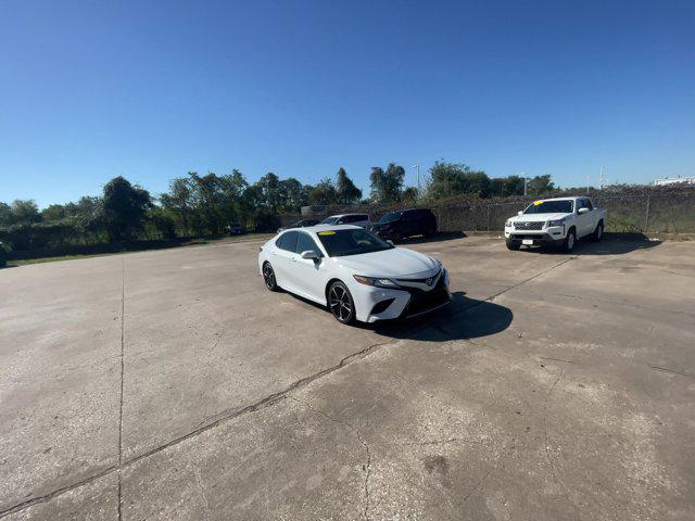 2020 toyota camry xse