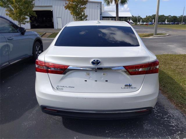 2017 toyota avalon hybrid limited