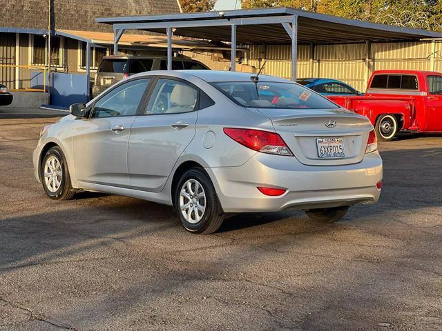 2013 hyundai accent gls