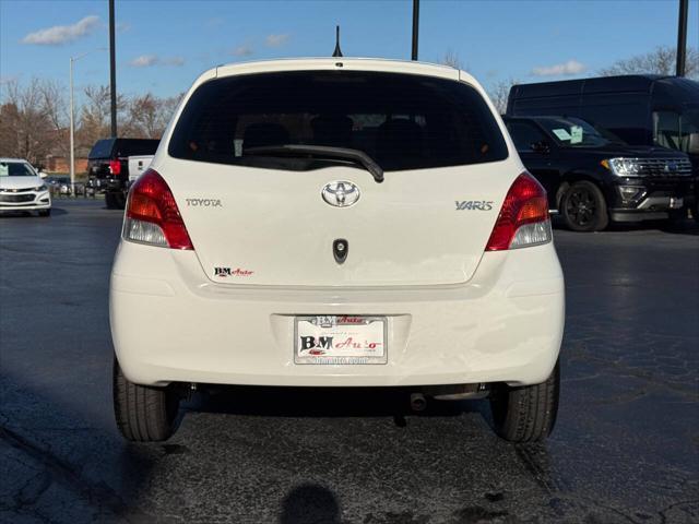 2010 toyota yaris base