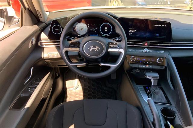 2024 hyundai elantra sel