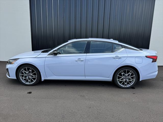 2023 nissan altima sr vc-turbo fwd