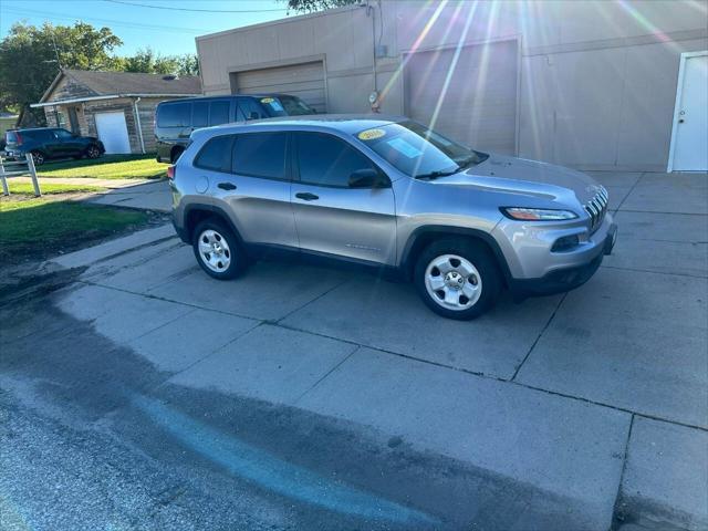 2016 jeep cherokee sport