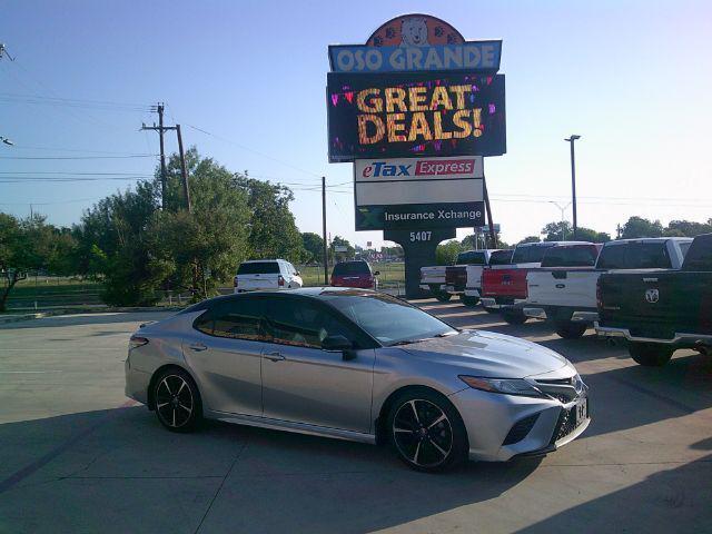 2018 toyota camry xse