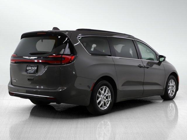 2022 chrysler pacifica touring l