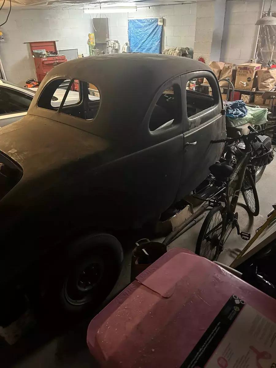 1938 ford deluxe black coupe
