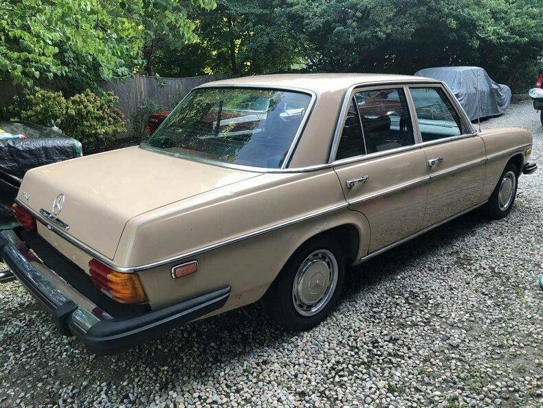 1974 mercedes-benz 230.4