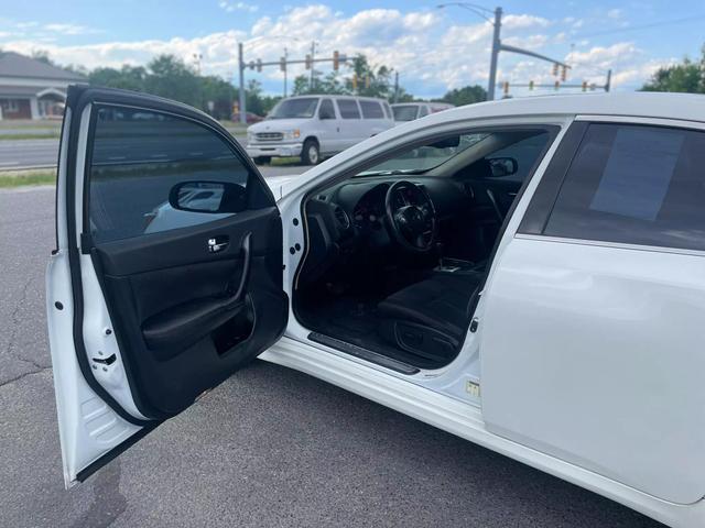 2014 nissan maxima s