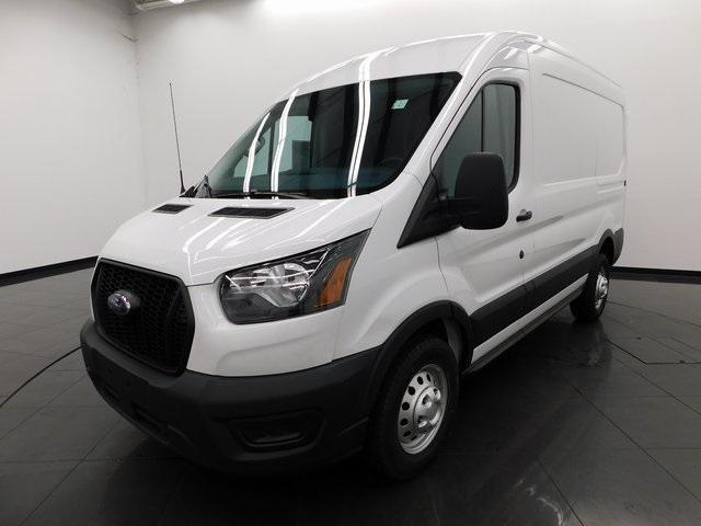 2022 ford transit-250 base
