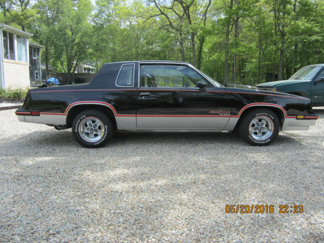 hurst oldsmobile 1983 15th anniversary