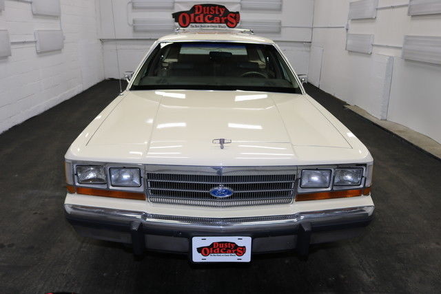 1989 ford ltd crown victoria