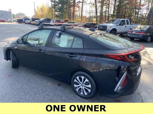 2022 toyota prius prime xle