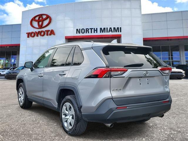 2020 toyota rav4 le