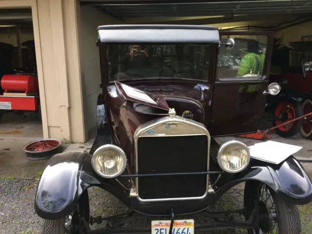 1927 model t coupe fully restored many years ago